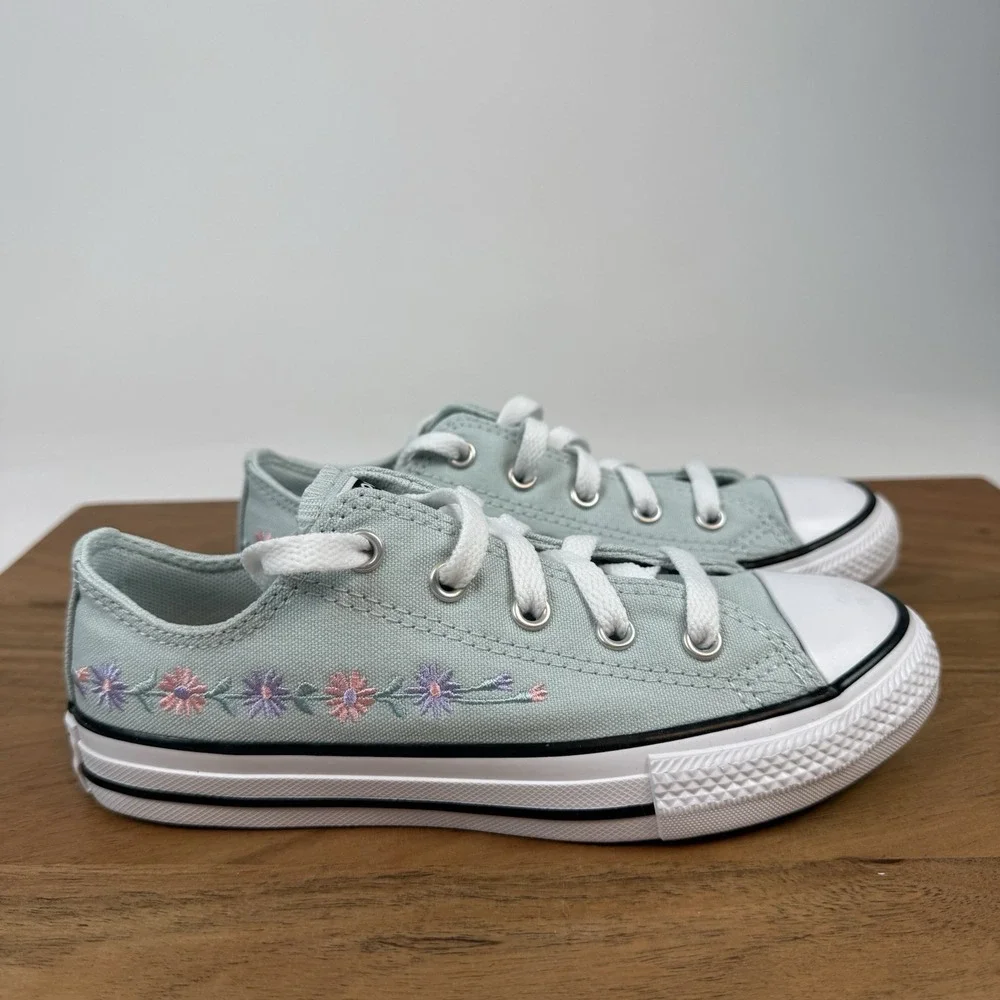 New‎ Big Kids Converse Chuck Taylor All Star You Dew You Floral Sneaker Sz 1 Y